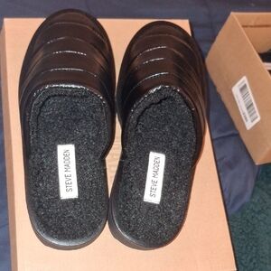 Steve Madden Black Quilted Slippers Size 7